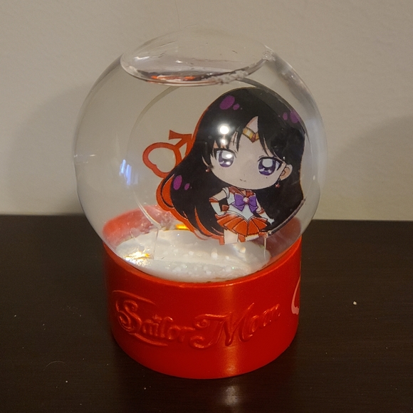 Sailor Mars Snow Globe - Picture 1 of 2